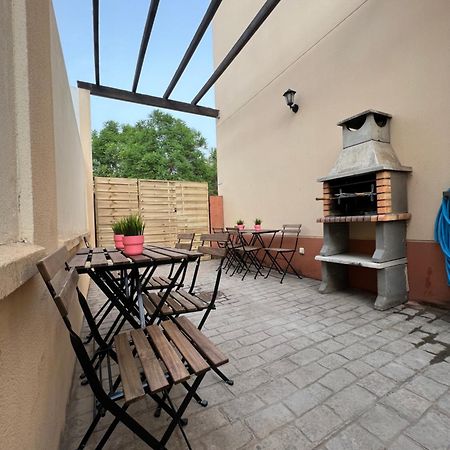 Apartamentos Sevilla Deluxe Rosales Los Rosales  Bagian luar foto